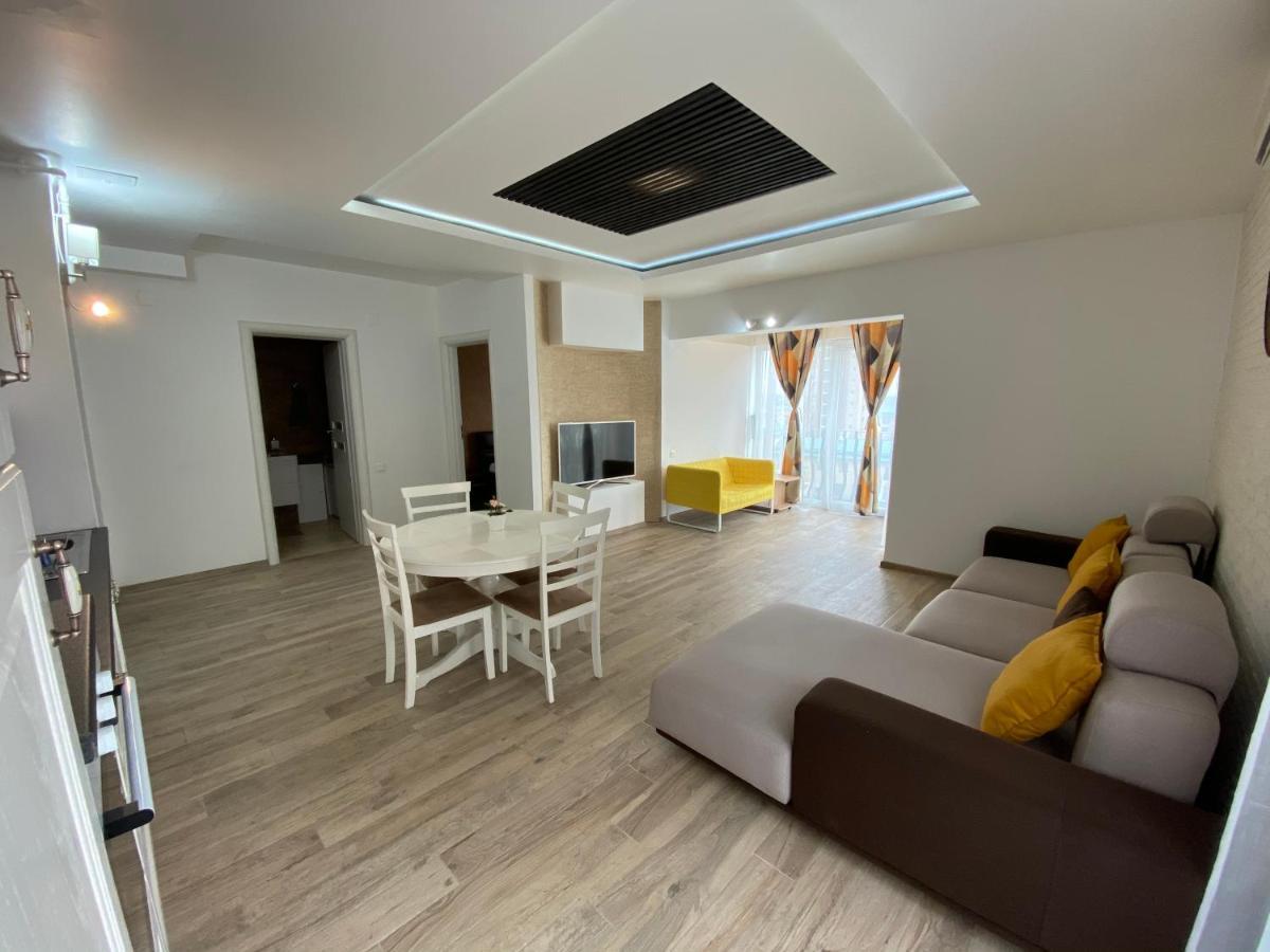 Sunny Deluxe Apartment Cosmopolis Stefanestii de Jos Exterior foto